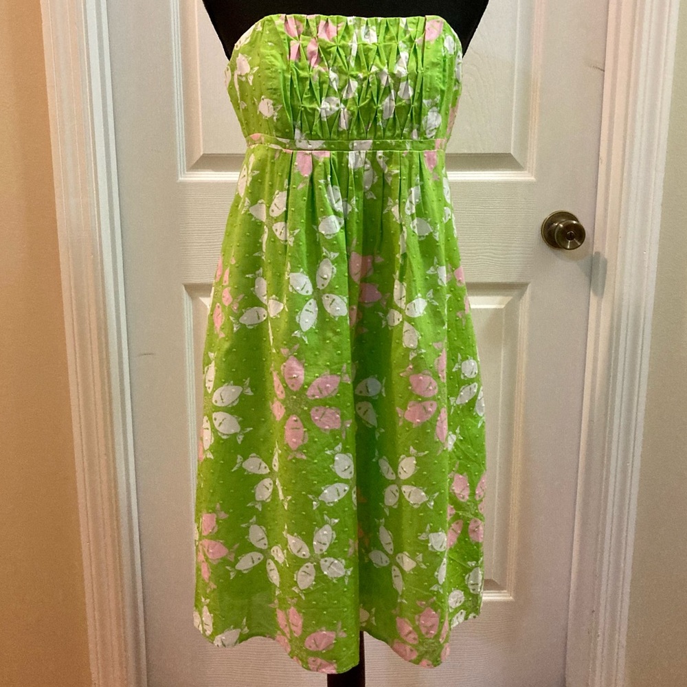 Lilly Pulitzer cotton strapless dress, Fish pattern w/ smocking & Swiss dots, 6